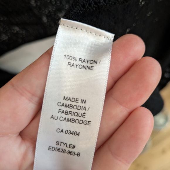 Elegant Black Open-Front Sweater ā US M | Rickiās - Picture 3 of 6